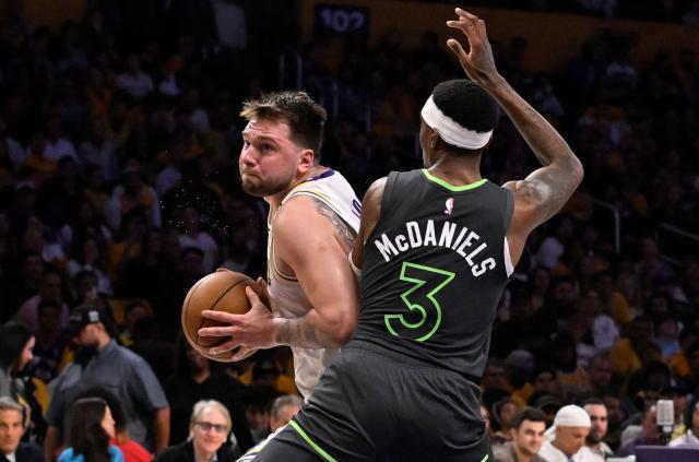 云开体育app下载-轰25分+封印东契奇杀招！1.36亿王牌变湖人心头刺