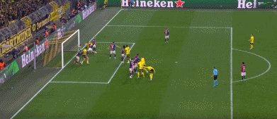 开云体育高赔率-【欧冠】吉拉西戴帽多特奏凯，狼狈巴萨总分5比3晋级