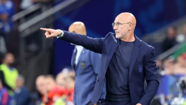 开云体育全站app下载问题-【前瞻】对手主帅戴高帽，西班牙轮换出阵实力不减